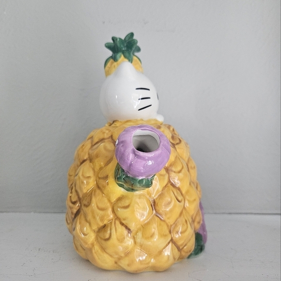 NWT Blue Sky Clayworks X Hello Kitty Pineapple Party Teapot - Picture 5 of 6